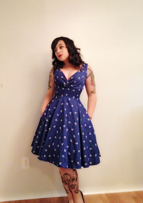 The Six Hour Dress (Gertie surplice bodice & 3/4 circle skirt) – Sewn by Ashley Rock And Roll Dresses, 50s Dress Pattern, Circle Skirt Outfits, Circle Skirt Dress, Sew Your Own Clothes, Flattering Outfits, Bodice Top, Pin Up Dresses, Handmade Wardrobe