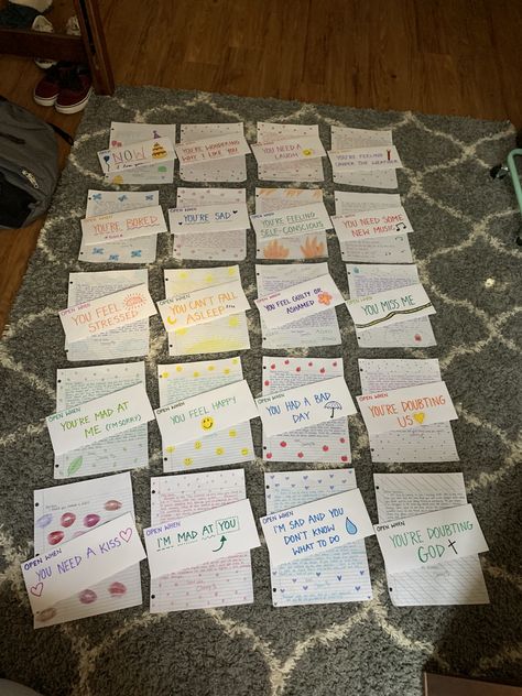 Things To Make For Anniversary, Meaningful Things To Get Your Boyfriend, Cute Index Cards For Boyfriend, Letter Gift For Boyfriend, Birthday Open When Letters, Homemade Book For Best Friend, Birthday Gifts For Boyfriend Letters, Birthday Present For A Boyfriend, 3 Year Gifts For Boyfriend