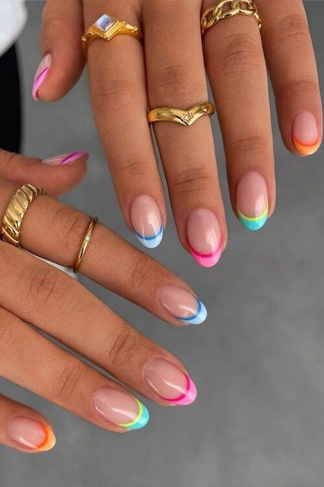 Nail Inspiration For Holiday, Short Acrylic Summer Nails Designs, Very Short Nails Summer, Cute Beach Nail Ideas, Natural Beach Nails, Nail Inspo On Natural Nails, Short Nail Summer Designs, Bright Colorful Nails, Nails Inspiration Colorful