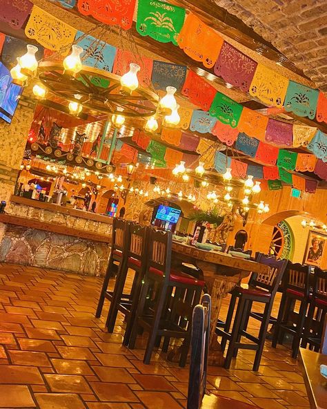 Mexico Restaurant Interiors, Cool Mexican Restaurant Decor, Small Mexican Restaurant Design, Fancy Mexican Restaurant, Rustic Mexican Restaurant Design, Authentic Mexican Restaurant Design, Aesthetic Mexican Restaurant, Mexican Restaurant Decor Interior Design, Spanish Restaurant Aesthetic