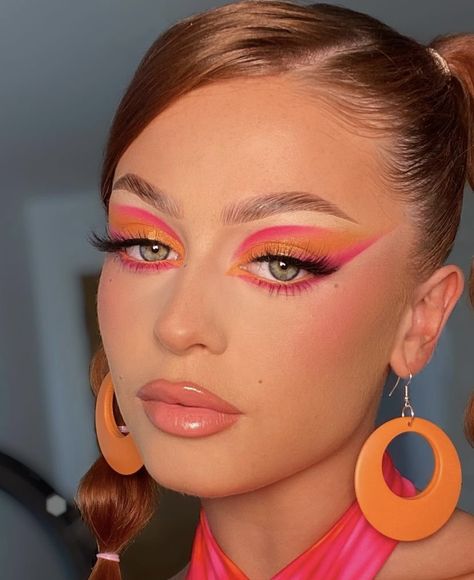 Disco Makeup, Artsy Makeup, 80s Makeup, Orange Makeup, Eye Makeup Designs, Dope Makeup, Edgy Makeup, Creative Eye Makeup, Eye Makeup Art