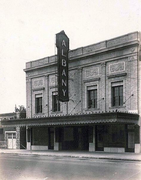 1970s in albany ga | Viewing: Photo | Street View - the "Albany Hotel" my grandmother waitressed there in the 50's. Vilma Banky, Albany Georgia, Ronald Colman, Retro Photos, Pipe Organ, Georgia Homes, South Georgia, Retro Photo, Ferry Building San Francisco