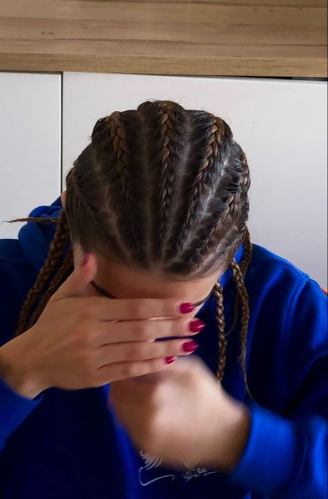 Summer braidssummer vibessummer braidstrecce francesitraccine estivebriads inspo Boxer Hairstyles, Braids For Straight Hair, Braids With Straight Hair, Braided Hairstyles For Summer, Braids Straight Hair, Summer Braided Hairstyles, Boxer Braids Hairstyles, Straight Hair With Braid, Hair Stail