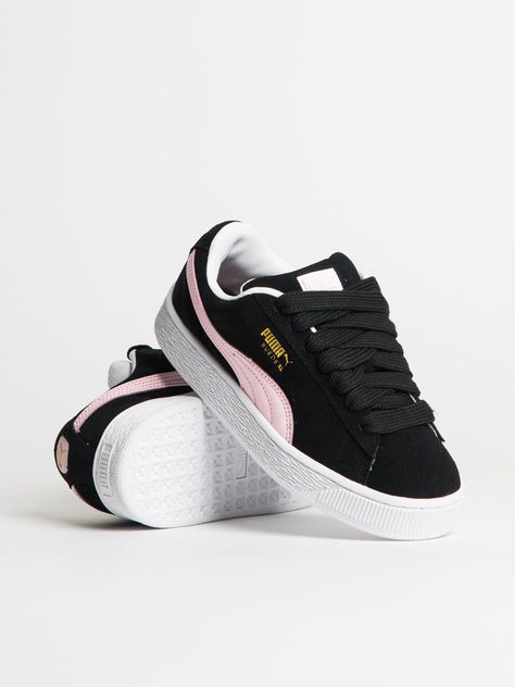 The Suede XL features a full suede upper with a leather formstrip and padded tongue and collar. Zapatillas 47 Street, Sneakers Black Women, Womens Puma, Suede Outfit, Trendy Shoes Sneakers, White Nike Shoes, Fashion Shoes Heels, Pretty Shoes Sneakers, All Nike Shoes