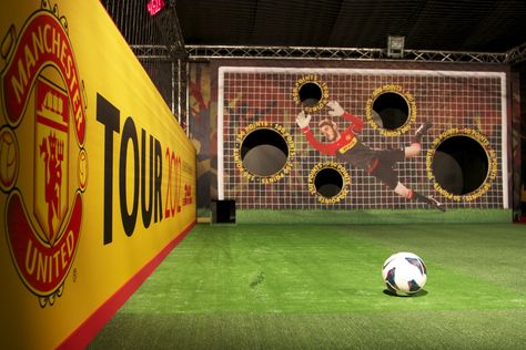 Sports Training Facility, Brand Activation Ideas, Diy Yard Games, Outside Games, Event Games, Soccer Event, Experiential Marketing, Yard Games, Event Activities