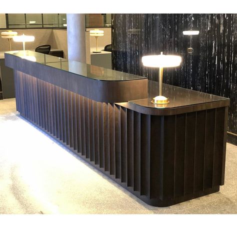 Modern Reception Desk Design Lobbies, Gym Reception Desk, Peacock Office, Walnut Reception Desk, Gym Reception, Hotel Lobby Reception, Boutique Gym, Wood Reception Desk, Custom Reception Desk