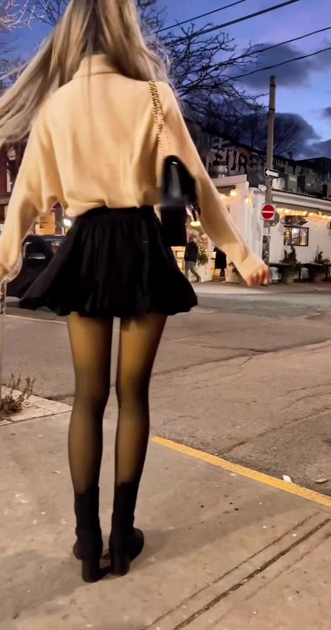 Skirt With Pantyhose Outfits, Kerina Wang, Pantyhose Skirt, Pantyhose Fashion, Micro Skirt, Pic Pose, Athleisure Outfits, Fashion Winter, Over The Knee Boots