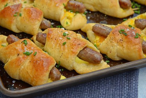 Look no further for a quick breakfast idea! Sausage Crescent Rolls are an easy breakfast idea packed with protein. A breakfast of champions! Sausage Crescent, Sausage Crescent Rolls, Sausage Crescents, Strange Foods, Recipes Using Crescent Rolls, Crescent Roll Breakfast Recipes, Crescent Breakfast, Breakfast Sausage Links, Breakfast Crescent Rolls