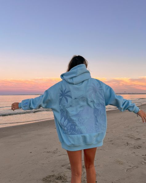 it’s official ✨ endless summer hoodies are here and cannot wait to head to their new home 🩷 so happy for you guys to grab these, it has been a work in progress since January! These hoodies are completely custom to KMM and you won’t find them anywhere else! I designed this hoodie from sizing, to material, and to color and it came out more perfect than I could have imagined <3 thank you guys for making this possible xoxo -Karmyn Sweatshirt Beach Pictures, Beachy Hoodies, Summer Hoodies, Surf Hoodies, Summer Hoodie, Aesthetic Hoodies, Birthday Vibes, Bday List, Beach Hoodie