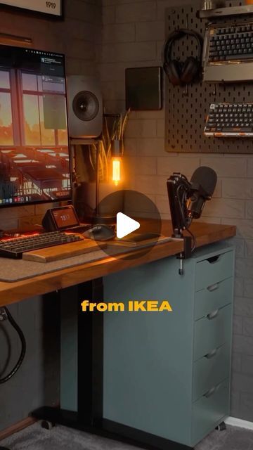 Najmul Azan on Instagram: "the ikea DESK HACK | save this for future references . . . . . Like share, save and follow @naj_visuals for more desk setup content inspirations . . . . #desksetup #desk #deskgoals #deskspace #setup #setupinspiration #setuptour #setupgoals #dreamsetup #setupinspo #cleansetup  #interiordecor #detailsmatter #hometour #interiordecorato #homestyle #cozyvibes" Ikea Electric Desk, Ikea Worktop Desk, Karlby Desk Setup, Micro Office Ideas, Ekbacken Desk, Working Station At Home, Ikea Countertop Desk, Small Desk Setup Ideas, Artist Desk Setup