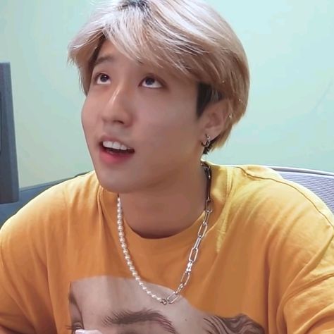 Skz Necklace, Han Necklace, Beads Kpop, Bead Ideas, Han Jisung, Stray Kids, Collar, Beads, How To Wear