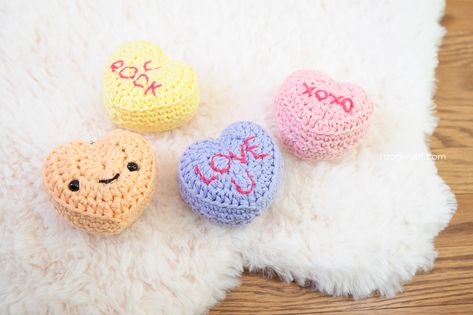 Crochet amigurumi candy conversation hearts make great keychains or a playful gift for Valentine's Day. Free crochet pattern and video tutorial included. Free Heart Crochet Pattern, Crochet Valentine Patterns, Amigurumi For Beginners, Crochet Heart Pattern, Valentines Patterns, Crochet Keychain Pattern, Conversation Hearts, Easy Crochet Projects, Valentines Crochet