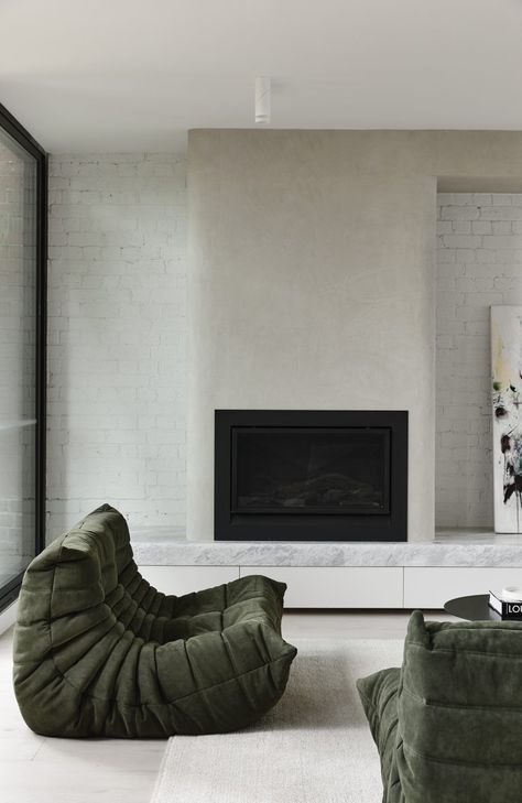 Modern Art Framed, Green Sofa, Curated Design, Fireplace Design, Local Design, Lounge Room, Australian Design, Interior Inspo, 인테리어 디자인