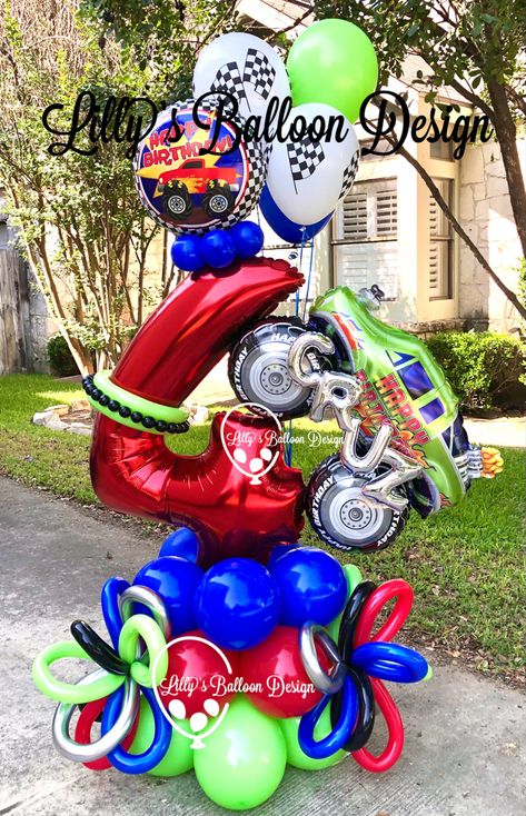 Monster Jam Balloon Decor, Monster Truck Balloon Bouquet, Rc Car Birthday Party Ideas, Monster Truck Balloons, Monster Truck Decor, Truck Party Theme, Festa Monster Truck, Lightning Mcqueen Party, Monster Jam Birthday