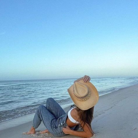 Coastal Cowgirl Photoshoot, Coastal Cowboy Aesthetic, Costal Cowgirl Aesthetic, Cowgirl Collage, Beach Cowgirl, Cottagecore Western, Coastal Cowgirl Aesthetic, Surfer Aesthetic, Cowgirl Photoshoot