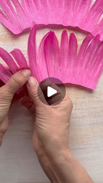 Handmade Paper Flower, Crepe Paper Decorations Backdrop, Giant Crepe Paper Flowers Diy Tutorials, Hard Paper Crafts, Large Paper Flowers Diy Easy, Large Tissue Paper Flowers Diy, Paper Flower Decorations For Party, How To Make Giant Paper Flowers, Giant Crepe Paper Flowers Diy