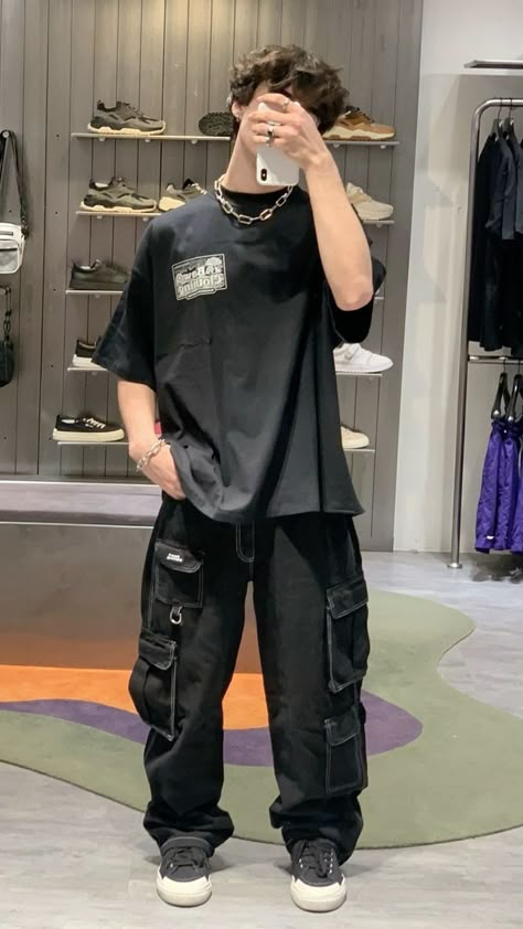 Guys Fits Black, Outfits Aesthetic Hombre, Alt Mens Fashion, Boy Outfits Aesthetic, Unique Streetwear, Streetwear Outfit Ideas, Streetwear Inspiration, Trendy Boy Outfits, Aesthetic Streetwear