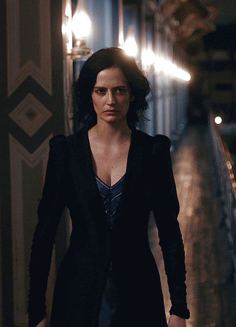 (99+) Vanessa Ives black coat and blue dress in Penny Dreadful 3x07 – @periodcostumefantasylover na Tumblrze Penny Dreadful Vanessa Ives, Penny Dreadful Vanessa Eva Green, Vanessa Ives, Penny Dreadful, Eva Green, Black Coat, Blue Dress, Hogwarts, Blue Dresses