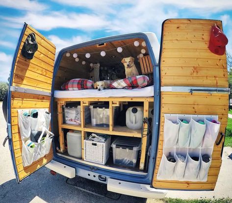 Ideas for organizing items in a tiny DIY campervan conversion. Tips and hacks for a small living room, kitchen or bathroom layout. #vanlife ideas to take with you when you build a campervan! Van Life Storage, Campervan Storage Ideas, Accessoires Camping Car, Caravan Storage, Storage And Organization Ideas, Ideas For Organizing, Diy Campervan, Van Storage, Kombi Home