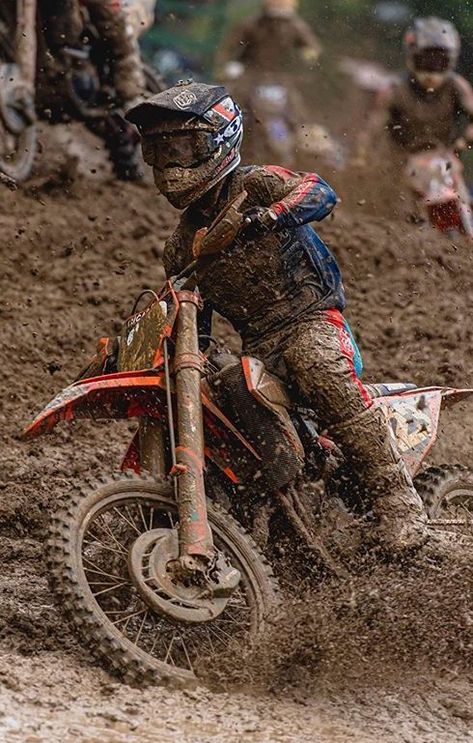 Motorcross #motorcross #dirtbike #enduro #freestyle #motorcycle #extreme #athlete Bike Riding Aesthetic, Flash Tatoos, Ktm Motocross, Motor Cross, Freestyle Motocross, Gross Things, Dirt Biking, Motocross Love, Dirt Bike Racing