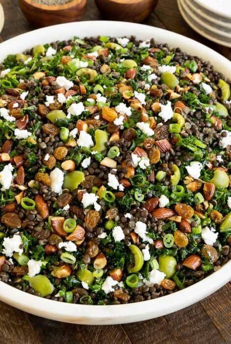 This Mediterranean Black Lentil Salad is the ONE you need to take to every potluck, picnic and/or party that you're invited to! It's loaded with healthy ingredients, can be made ahead and is irresistibly delicious (even to kale and lentil naysayers!) Black Lentil Salad Recipes Cold, Lentil And Kale Salad, Beluga Lentils Recipes, Black Lentil Recipes, Black Lentil Salad, Lentils Benefits, Rice Meals, Lentil Salad Recipes, French Green Lentils