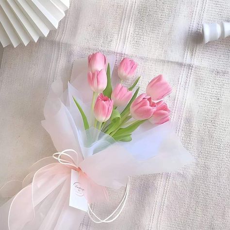 Pink Tulips Bouquet, Bucket Ideas, Tulip Wedding, Flower Bouquet Diy, Tulip Bouquet, Flower Bucket, Flowers Bouquet Gift, Nothing But Flowers, Flower Therapy