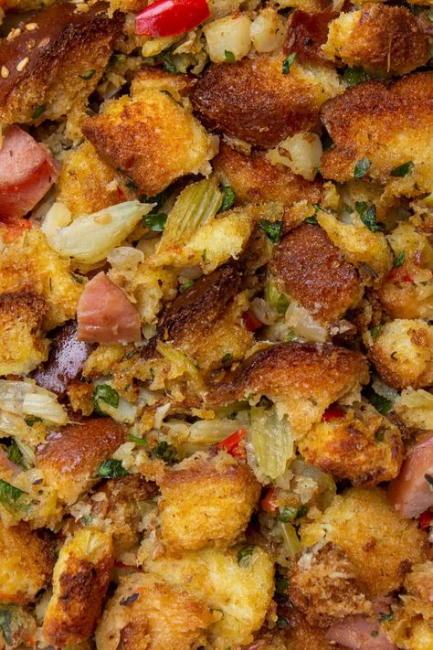 Stuffing Homemade, Stuffing From Scratch, How To Make Stuffing, Traditional Stuffing Recipe, Homemade Stuffing Recipes, Jenny Can Cook, Classic Stuffing Recipe, Classic Stuffing, Best Stuffing Recipe