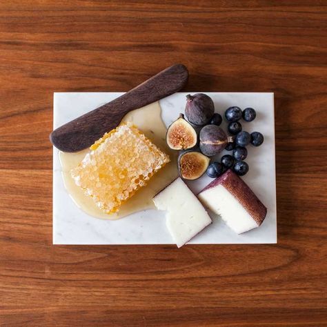 katy-skelton-brooklyn-marble-cheeseboard Homebrew Recipes, Marble Plates, Serve Ware, Cheese Party, Cheese Tray, Home Brewing Beer, The Marble, Cheese Platters, Cheese Plate