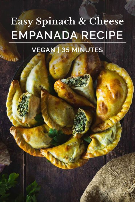 Flaky pie crust filled with fresh spinach, garlic, and ricotta cheese. These Spinach and Cheese Empanadas are an easy dinner or appetizer recipe, and best served with fresh Chimichurri sauce! | Vegan Ricotta, Empanadas with Spinach, Argentine Empanadas Spinach Empanadas, Veggie Empanadas, Cheese Empanadas Recipe, Vegan Empanadas, Vegetarian Empanadas, Cheese Empanadas, Comfort Meals, Woman Eyes, Empanadas Dough