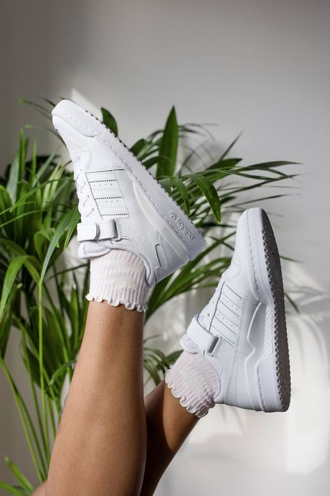 Adidas Originals Forum Low in White. Sneakers and trainers Adidas Forum Low Triple White, Forum Lows, Adidas Originals Forum Low, Adidas White Shoes, Christian Dior Bag, Adidas White Sneakers, Ny Outfits, Gucci Men Shoes, Look Adidas