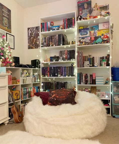 Room For Readers, Cozy Beanbag Corner, Beanbag Corner Ideas, Reading Corner Bookshelves, Library And Record Room, Library Corner In Bedroom, Beanbag Room Decor, Beanbags Aesthetic, Room Decor Bedroom Bookshelf