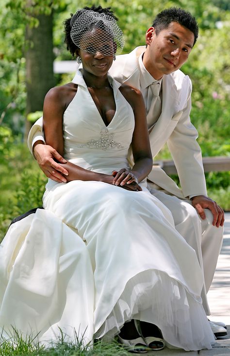 http://tarakamiya.com/remember-this/ Blasian Wedding, African Marriage, Ambw Couples, Blasian Couples, Mixed Families, Hispanic Men, Swirl Couples, Interracial Wedding, Interacial Couples