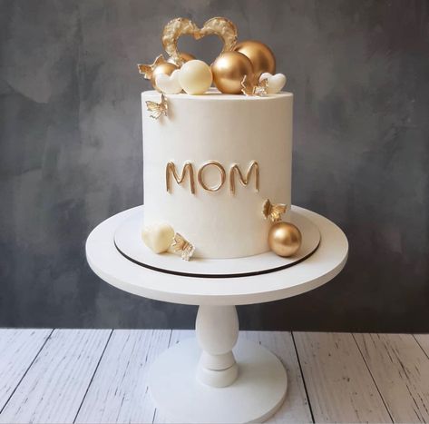 #momlife #momcake #mombirthdaygift #mombirthday #indianmom #momlife quotes #lovemom #indiancake #indianfashion #indianwedding Cake For My Mom Birthday, Cake Idea For Mom Birthday, Cake For Mothers Birthday Beautiful, Woman’s Birthday Cake Ideas, 50th Birthday Cake For Mom Elegant, Mom Birthday Cake Designs, Mothers Birthday Cake Ideas, Mother Day Cakes Ideas, Mother Cake Ideas