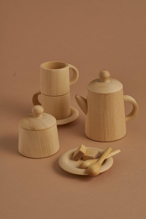 Wood Tea set in neutral #radugagrez #raduga_grez Wooden Tea Set, Toy Tea Set, Waldorf Toys, Party Toys, Kids Wood, Play Food, Tee Set, Play Kitchen, Kitchen Tea