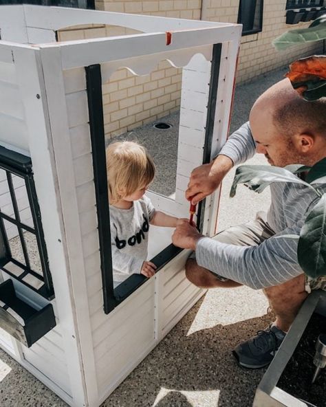 A mum turned her Kmart cubby house into a 'luxe farm house'. Here's how. Diy Cubby House Easy, Cubby Interior, Diy Cubby House, Kmart Cubby House, Diy Cubby, Kmart Cubby, Kids Cubby, Kids Cubby Houses, Black Wire Basket