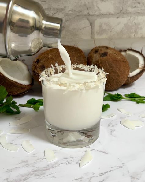 Coconut Cooler 🥥 This refreshing drink is made with only 3 ingredients! It’s perfect for cooling down in the summer heat. Comment COCONUT COOLER for the recipe! Did you ever order this drink at P.F. Chang’s? They recently took it off the menu and my daughter and I were so sad. Luckily I know how to make it at home! #wepa #coconutcooler #coconutdrink #pfchangscoconutcooler #copycatrecipe #caribbeanrecipes Coconut Cooler, Lemon Chia Seed Muffins, Chia Seed Muffins, P F Chang, Chia Seed Jam, Homemade Baby Food, Beverage Cooler, Coconut Lime, Caribbean Recipes