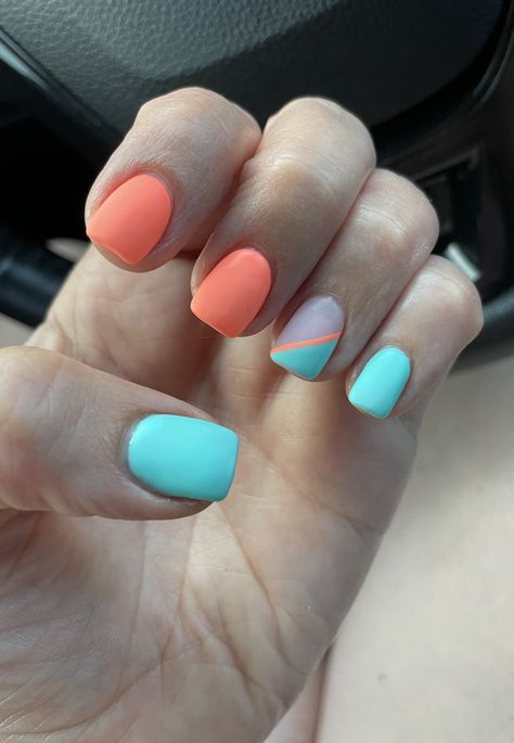 Summer Nails Teal Aqua, Teal Nail Color Combos, Coral And Blue Nails Summer, Orange And Teal Nails Summer, Coral Turquoise Nails, Tiffany Blue And Pink Nails, Teal Coral Nails, Pink And Coral Nails Summer, Beachy Nail Designs For Short Nails