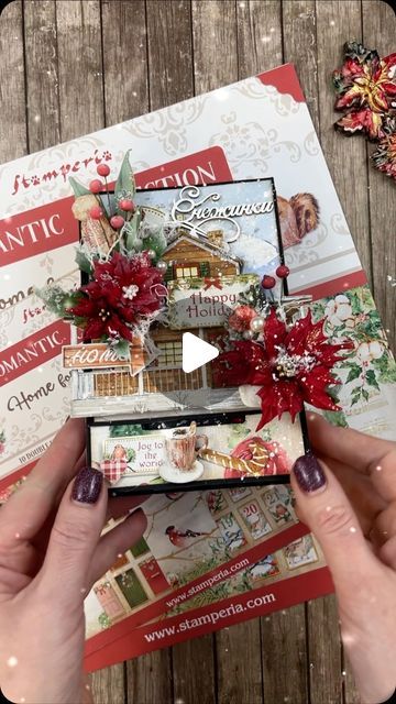 Stamperia Mini Albums, Stamperia Classic Christmas Cards, Stamperia Gear Up For Christmas, Christmas Cards To Make Creative, Stamperia Christmas Cards, Stamperia Paper Scrapbooking, Christmas Scrapbook Ideas, Stamperia Christmas, Christmas Gift Pictures