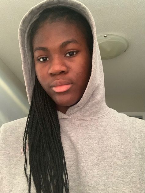 bare face, no makeup, pretty, cute, black girl, cute black girl, pretty black girl, clean girl makeup, makeup, natural makeup, natural, natural face, black girl luxury, black girl magic Bare Face Selfie, No Makeup Girl, Face No Makeup, Head Practice, Clean Girl Makeup, Bare Face, No Makeup, Natural Face, Makeup Natural