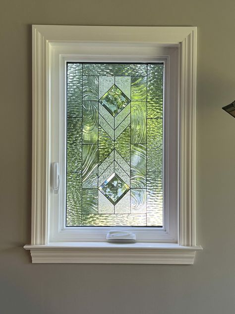 Tinted Bathroom Window, Stained Glass Windows In Bathroom, Textured Glass Window, Clear Stained Glass Window, Backdoor Decor, Stained Glass Bathroom Window, White Stained Glass Window, Bathroom Window Ideas, Privacy Glass Window