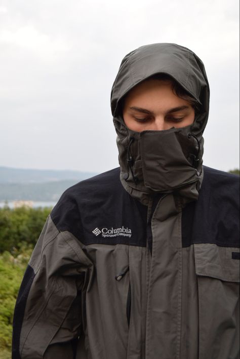 Columbia Windbreaker Outfit, Columbia Jacket Outfit Aesthetic, Columbia Vest Outfit, Rain Jacket Outfit Men, Columbia Clothes, Waterproof Jacket Outfit, Columbia Jacket Outfit, Windbreaker Outfit Men, Columbia Outfit