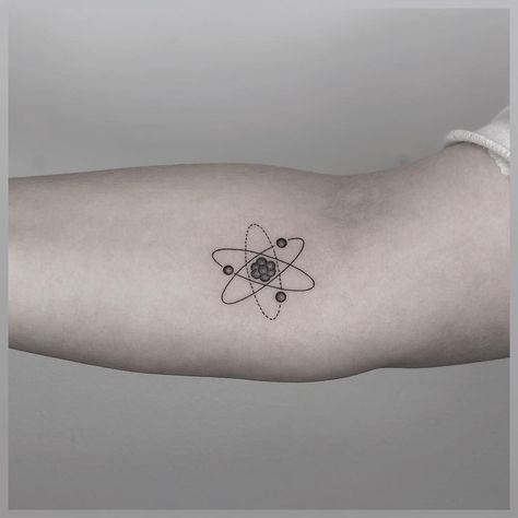 240+ Brilliant Science Tattoo Ideas and Designs (2024) - TattoosBoyGirl Sombras Tattoo, Sherlock Tattoo, Atomic Tattoo, Tahitian Tattoo, Atom Tattoo, Chemistry Tattoo, Geometric Line Tattoo, Science Tattoo, Mario Tattoo