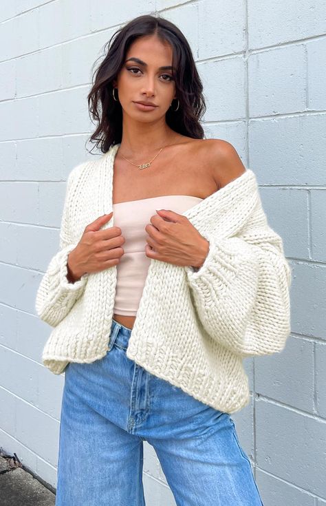 https://files.beginningboutique.com.au/upload-20220228/Bad+Habits+Cream+Knit+Cardigan.mp4 White Chunky Knit Cardigan, Outfit Idea Collage, Cream Cardigan Outfit Fall, Creme Cardigan Outfit, Chunky Cardigan Outfit, Cream Cardigan Outfit, Creme Cardigan, Sweater Cardigan Outfit, Crop Top Suit