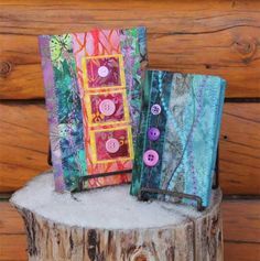 This is an easy project that is perfect for using up those small scraps that you can't bear to throw away! It's a great introduction to art quilting, and a Quilt Book Cover, Quilt Book, Boro Stitching, Fabric Book Covers, Fabric Postcards, Bible Cover, Boutique Items, Sewing Tutorials Free, Fabric Journals