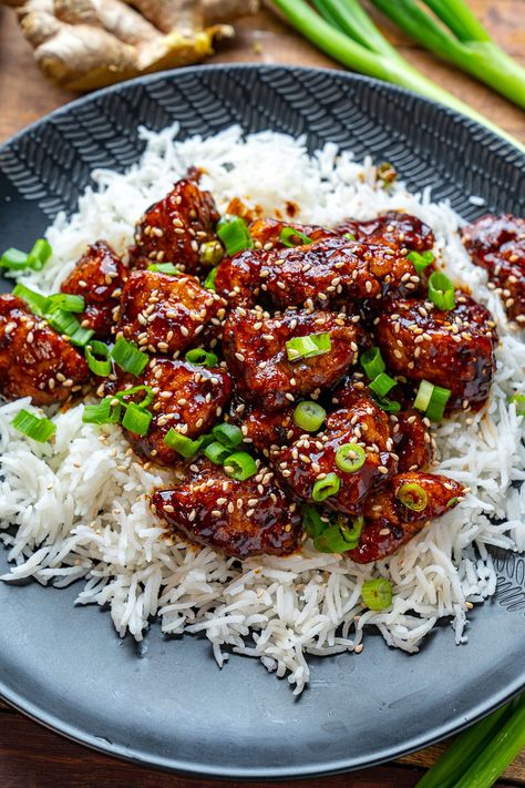 General Tao Chicken, Copycat Panda Express, General Tso's Chicken, Closet Cooking, Black Pepper Chicken, Tso Chicken, General Tso Chicken, Cheese Scones, Healthy Superfoods