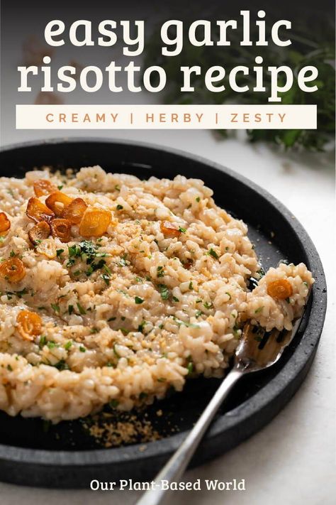 Discover the secrets of a flavorful weeknight dinner with our simple, crowd-pleasing Garlic Risotto recipe! Step into a world of creamy, garlicky goodness that's easy to prepare and sure to impress. From selecting the right rice to unlocking the essence of garlic, this recipe will transform your culinary skills and delight your dinner table. Garlic Parmesan Risotto, Easy Risotto Recipes, Herb Risotto, Garlic Risotto, Quick Vegan Dinner Recipes, Vegan Italian Recipes, Parmesan Risotto, Easy Weekday Meals, Vegetarian Comfort Food