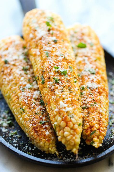 Mexican Corn On The Cob, Cob Recipes, Mac Donalds, Kitchen List, Seafood Grill, Fat Food, Summer Eats, Summertime Recipes, Crab Boil