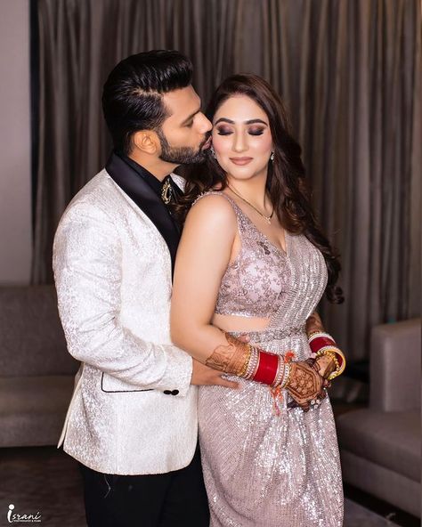 #TheDisHulWedding, Singer Rahul Vaidya and Actress Disha Parmar got Hitched Rahul Vaidya, Disha Parmar, Best Couple Pictures, Mumbai Wedding, Reception Look, Bridal Lehenga Red, Traditional Indian Outfits, Celebrity Trends, How To Look Handsome