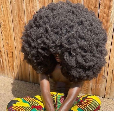 Big Afro, Beautiful Black Hair, Pelo Afro, Natural Hair Beauty, Coily Hair, Natural Hair Inspiration, 4c Hair, 4c Hairstyles, Afro Hair