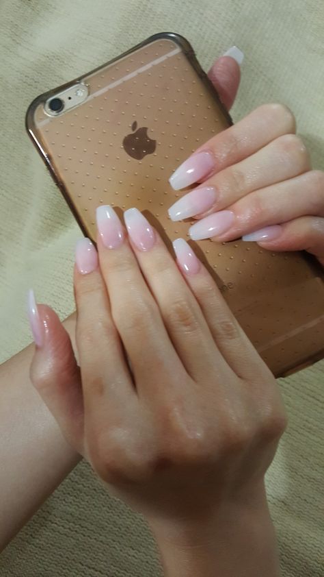 Pink And White Ombré Square Nails, Soft Pink White Nails, Maroon And White Ombre Nails, Ombre Pink White Nails, Milky Pink Ombre Nails, Light Pink To White Ombre Nails, Light Pink Nails Ombre, Light Pink Ombré Nails, Milky Pink White Nails